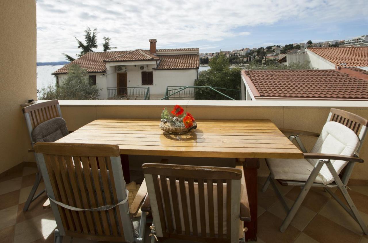 Apartments By The Sea Mavarstica, Ciovo - 12696 Trogir Exterior foto