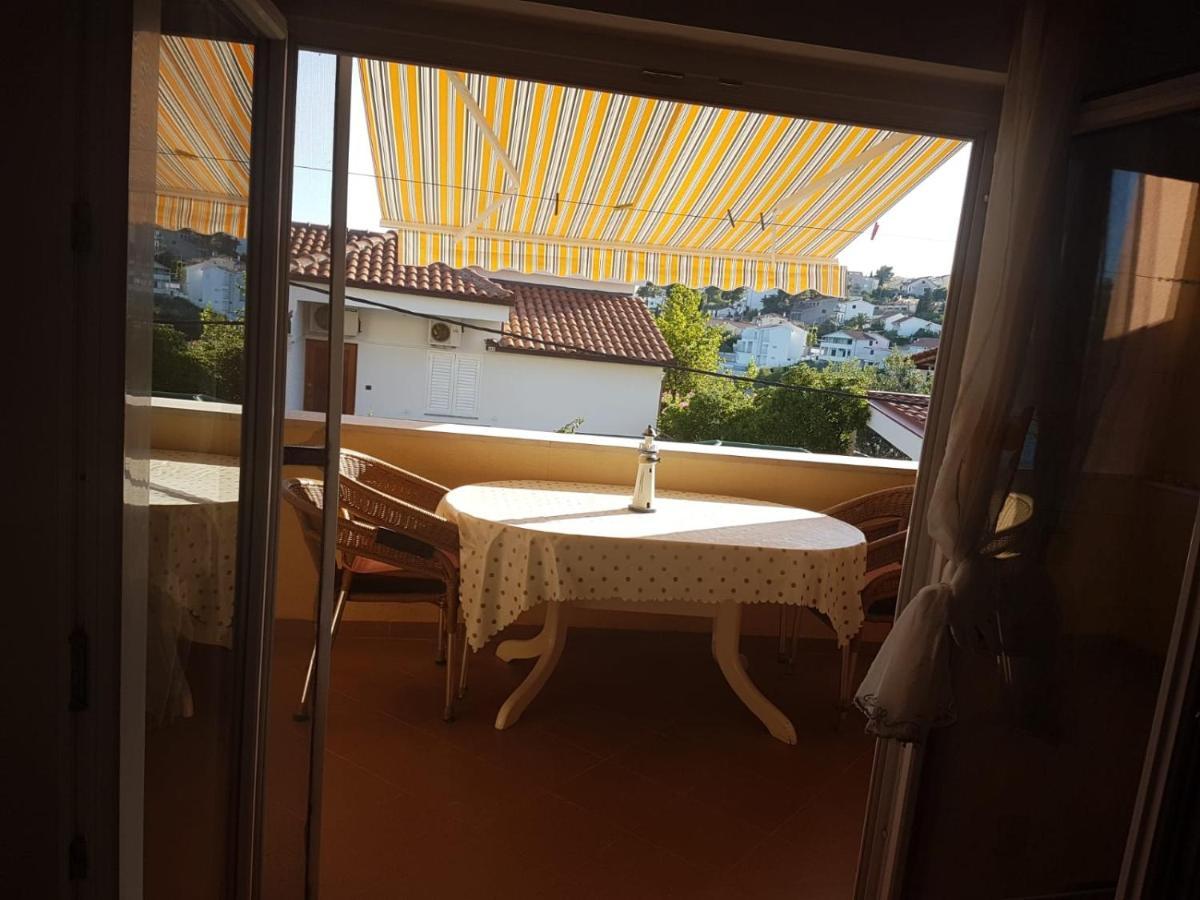 Apartments By The Sea Mavarstica, Ciovo - 12696 Trogir Exterior foto